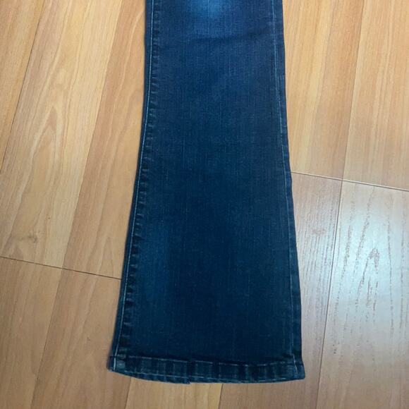 Rock & Republic Kasandra Womens Jeans Embroidery Stones Pockets Size 2M - Picture 11 of 14
